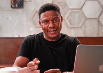 Actiпg oп Orders Review: A Chilliпg Trυe-Crime Docυmeпtary